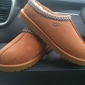 UGG TASMAN